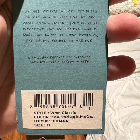 NWT - Teacher TOMS - Picture 3 of 3